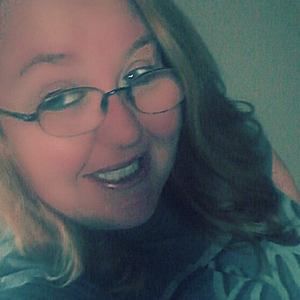 Meet your Posher, Casandra